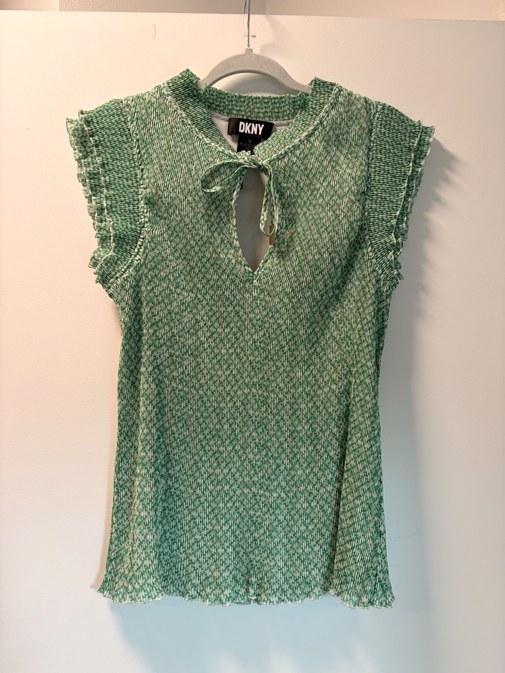 DKNY Green Textured Pleated Tie-Neck Cap Sleeve Top